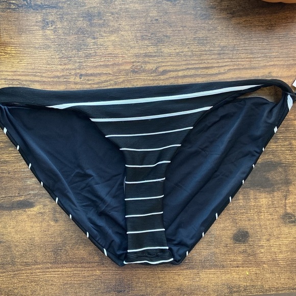 Vitamia A Swim - LUCIANA Striped Full Bikini Bottom - Picture 3 of 9